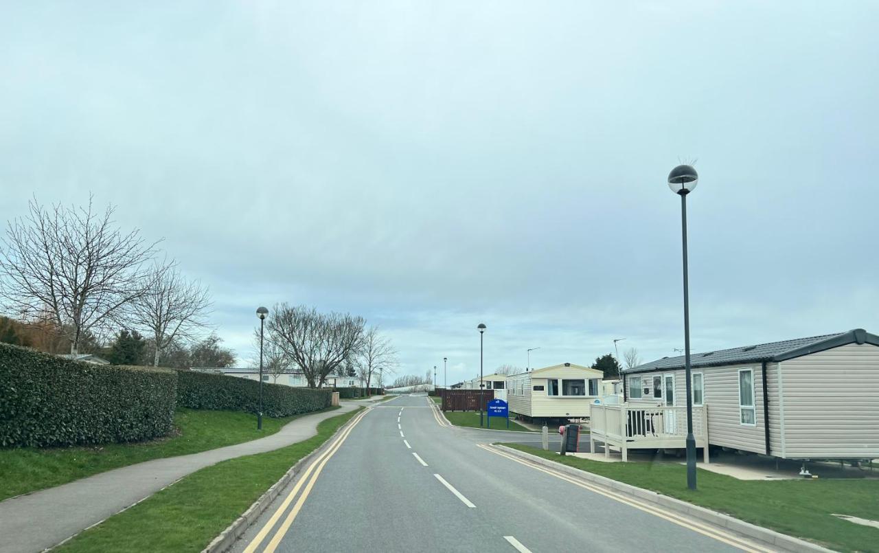 Marton Mere Holiday Park Caravan Blackpool Exterior photo