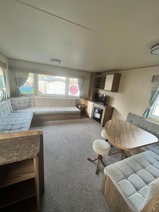 Marton Mere Holiday Park Caravan Blackpool Exterior photo